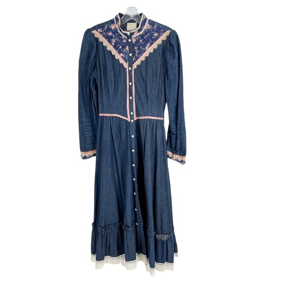 Vintage 1970s Gunne Sax Denim Calico Dress Floral & Lace Trim Size 13